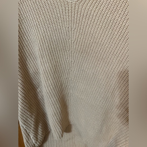 Urban Outfitters Blush/Tan Oversized Sweater - Picture 4 of 6